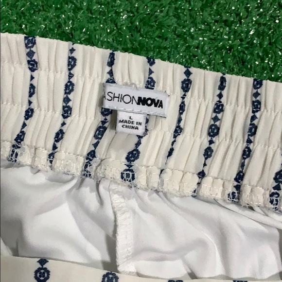 - FASHION NOVA SET - - Picture 4 of 5